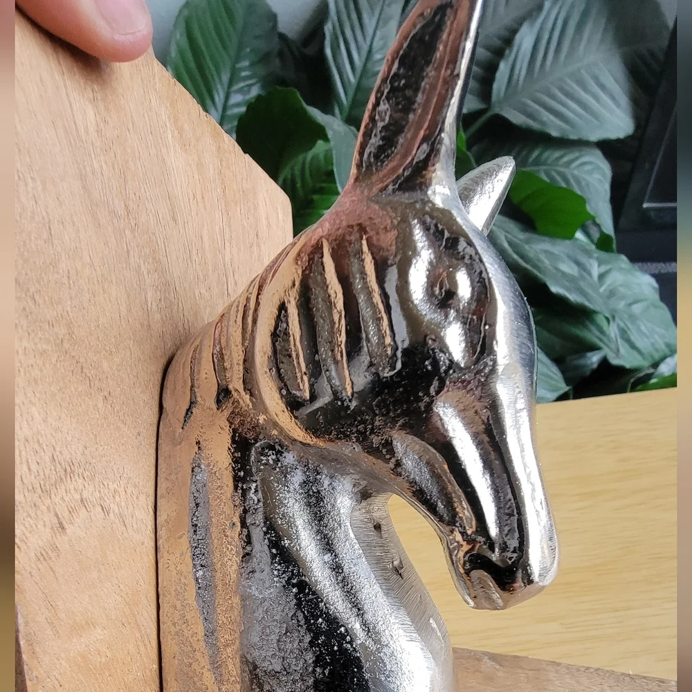 ASHLAND Gold Tone Horse Head Bookend - Picture 3 of 5